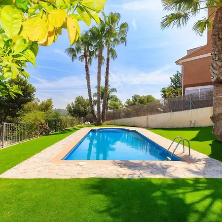 Mediterranean Pool - Unik Vacation