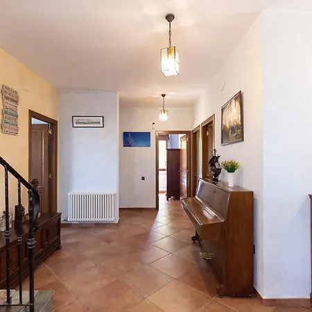 Mediterranean Pool - Unik Vacation Villa